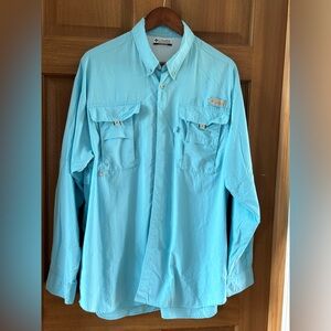 Mens Blue Columbia vented fishing Shirt size L